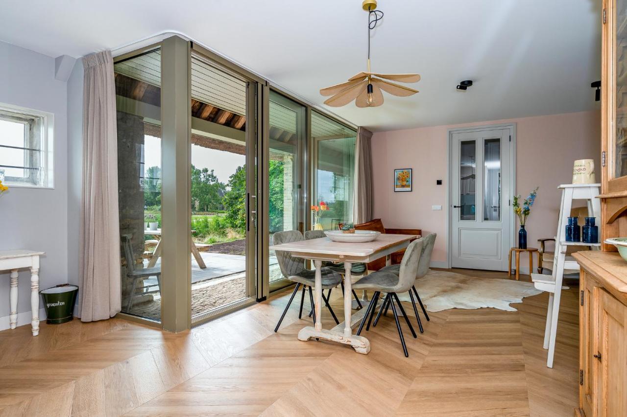 Appartement De Dageraad In Monumentale Boerderij Kimswerd Ngoại thất bức ảnh